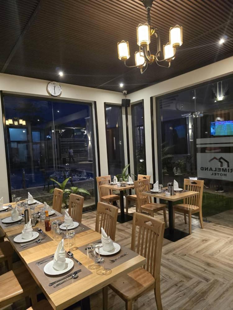 Primeland Hotel Moshi Bagian luar foto
