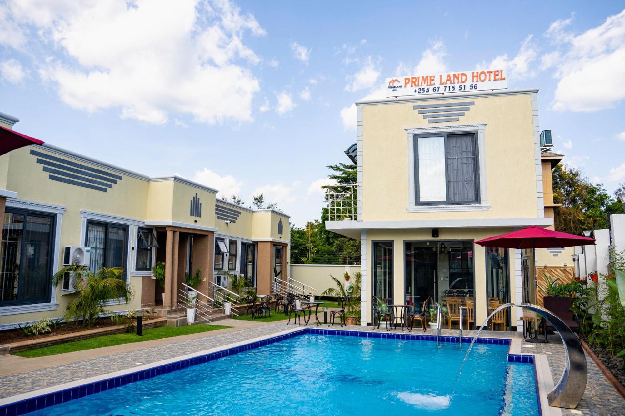Primeland Hotel Moshi Bagian luar foto