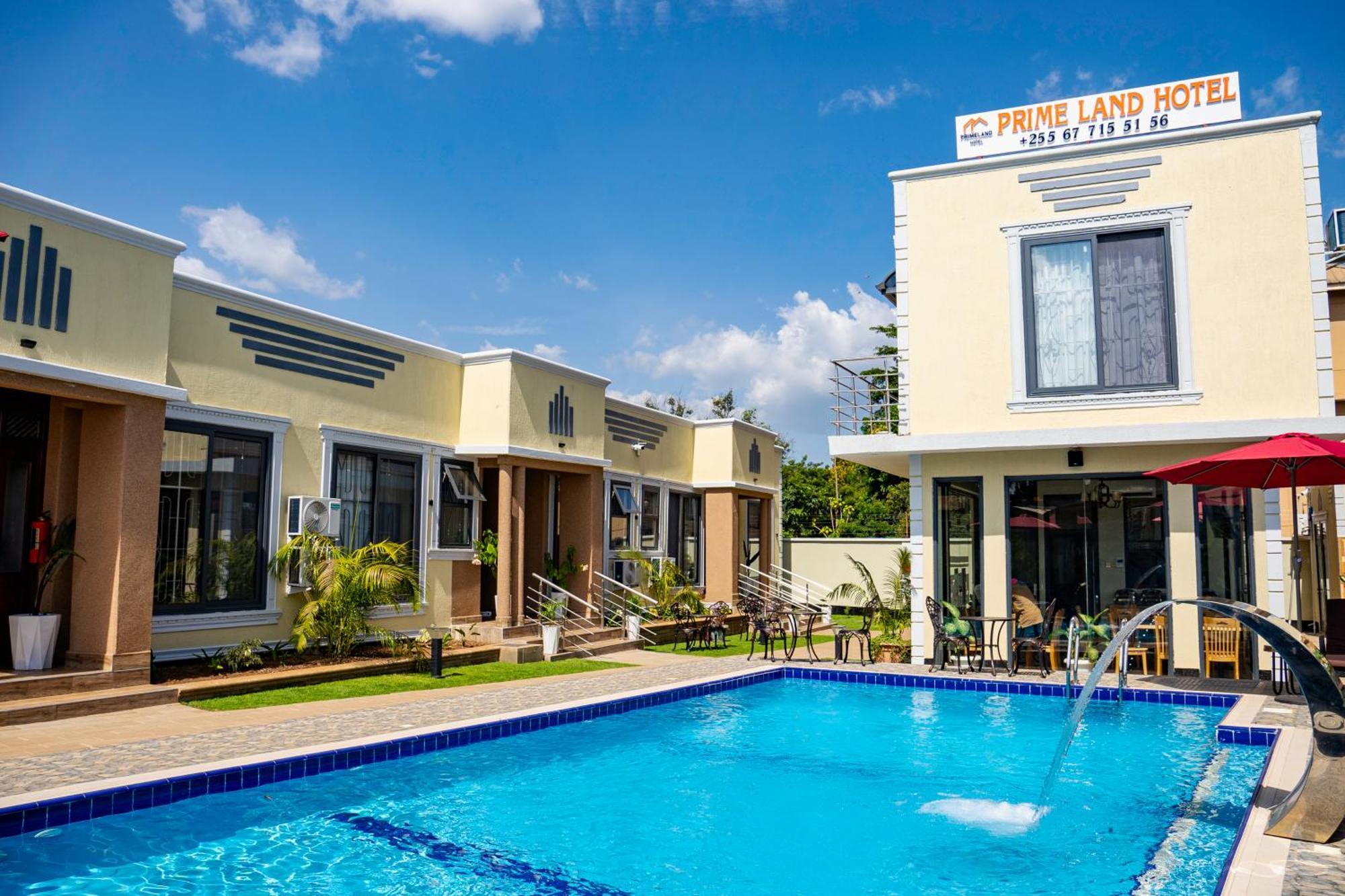 Primeland Hotel Moshi Bagian luar foto